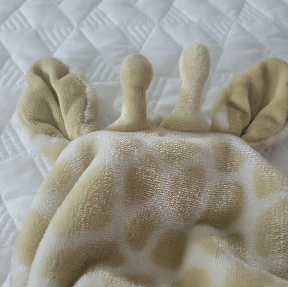 Giraffe Baby Robe - Picture 3 of 6
